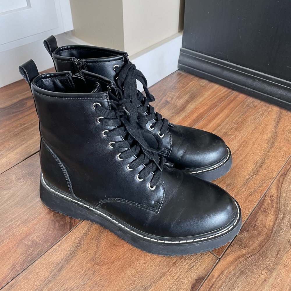 Steve Madden boots